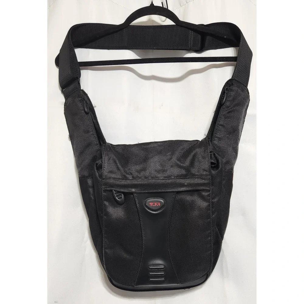 Tumi Black Ballistic Nylon Crossbody Sling Messenger Bag 504C